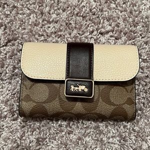 Coach Medium Grace Wallet
